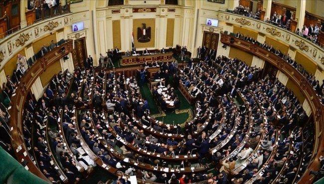 البرلمان المصري يقر نهائيا سعودية &quot;تيران وصنافير&quot;