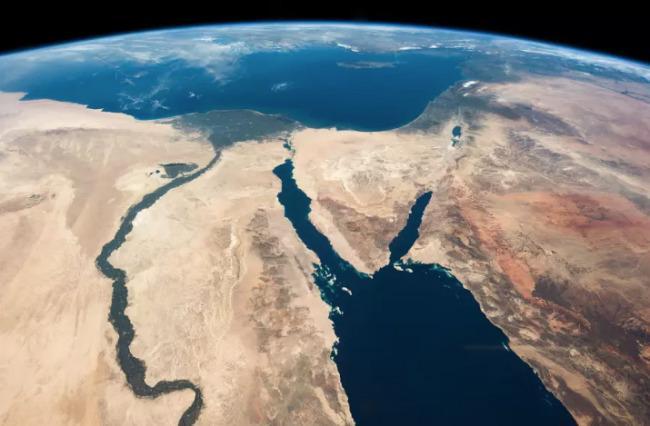 شركات اسرائيلية تتولى شحن السلع بين الدول العربية والاسلامية شركات اسرائيلية تتولى شحن السلع بين الدول العربية والاسلامية