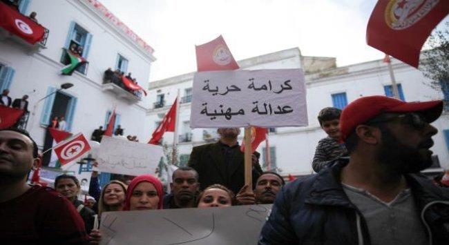 احتجاجاً على سياسات الحكومة.. إضراب عام في تونس بدعوة من &quot;اتحاد الشغل&quot;