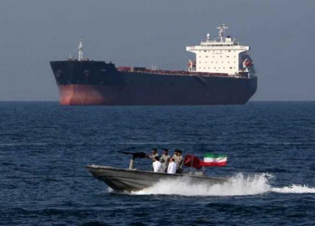 العراق يرفض مشاركة &quot;إسرائيل&quot; في أي قوة عسكرية لتأمين مرور السفن في الخليج