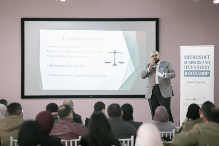 بالشراكة مع مايكروسوفت والبنك الدولي.. ورشة عمل في روابي لدعم رياديين فلسطينيين وشركات ناشئة بالشراكة مع مايكروسوفت والبنك الدولي.. ورشة عمل في روابي لدعم رياديين فلسطينيين وشركات ناشئة