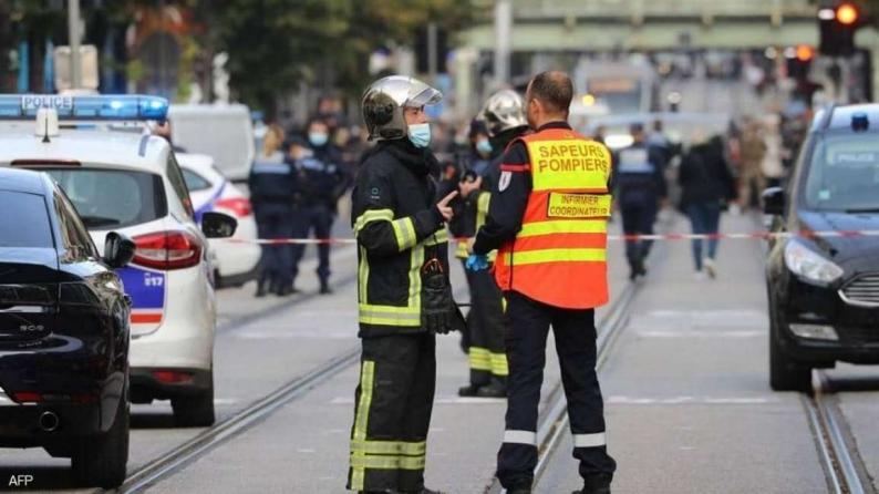 3 قتلى بينهم امرأة مقطوعة الرأس بحادثة طعن في فرنسا