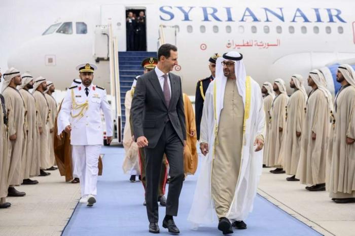 الرئيس السوري يصل الامارات في زيارة رسمية ويبحث مع بن زايد تعزيز علاقات البلدين