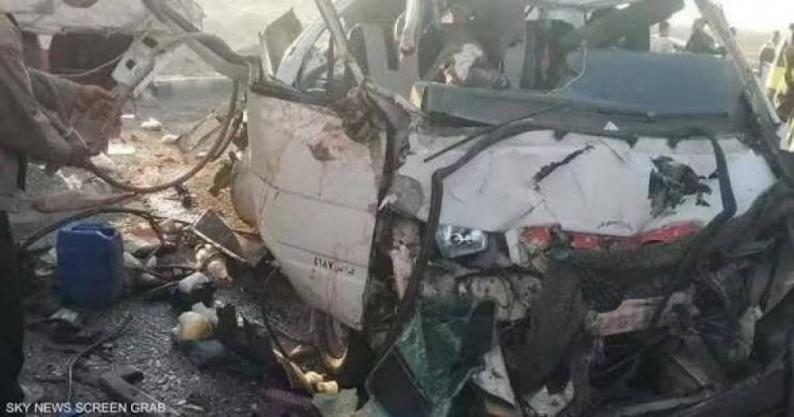 10 قتلى و24 مصابًا بتصادم حافلة ومركبة بالجيزة المصرية