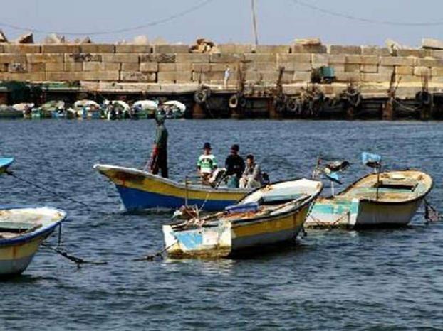 مركز الميزان يؤكد تصاعد الانتهاكات الإسرائيلية بحق صيادي غزة
