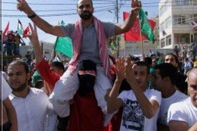 الاحتلال يمدد اعتقال أسير مقدسي حرر بصفقة التبادل
