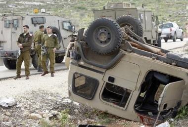 إصابة 3 جنود إسرائيليين بانقلاب مركبتهم في الجولان