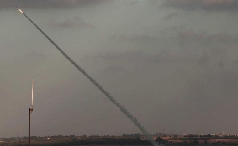 اسرائيل: حماس تطلق صاروخين تجريبيين