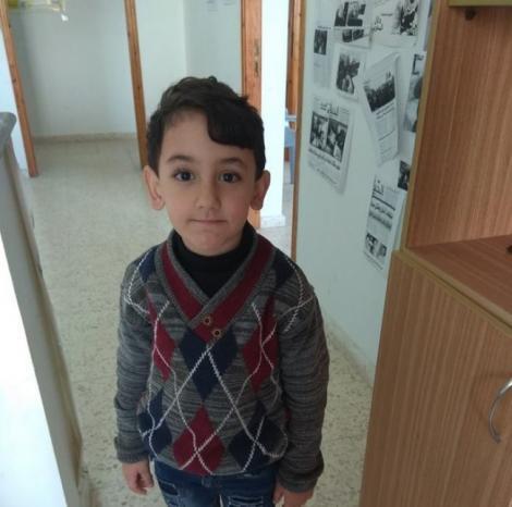 طفل عمره 4 سنوات أمام النيابة وعائلته لـوطن: من يتحمل مسؤولية حالته النفسية!