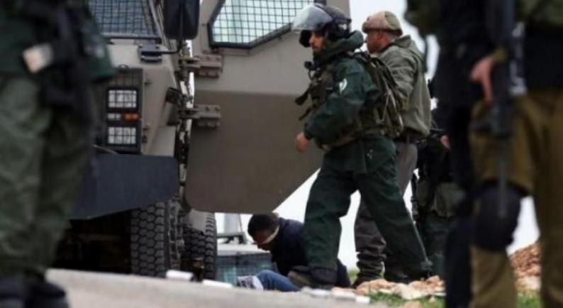شرطة الاحتلال تعتقل 26 عاملا فلسطينيا