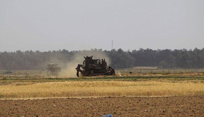 انفجار عبوة ناسفة في جرافة عسكرية على حدود غزة