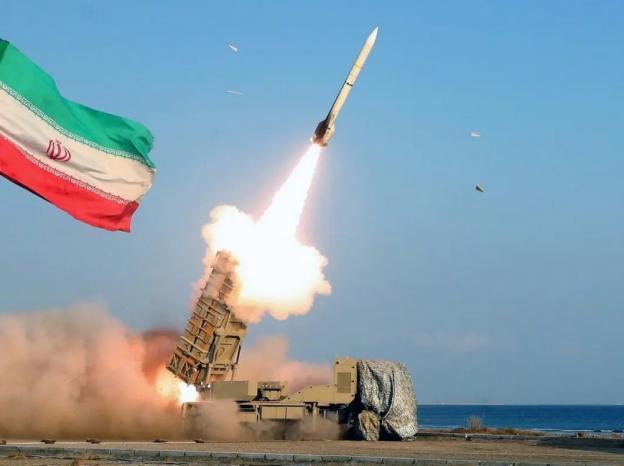 إيران: كل دولة تجعل نفسها درعاً دفاعياً لواشنطن ستحترق بنيران الحرب إيران: كل دولة تجعل نفسها درعاً دفاعياً لواشنطن ستحترق بنيران الحرب