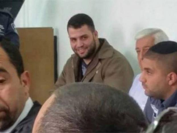 أبو غانم منفذ عملية الباص في القدس يرفض الوقوف أمام القاضي