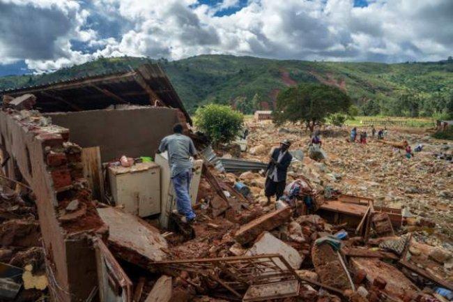 إعصار إيداي يقتل أكثر من 300 في زيمبابوي وموزمبيق