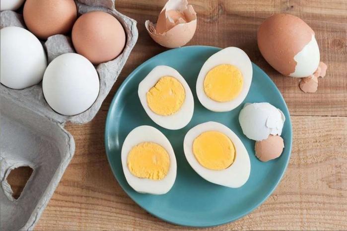 كم بيضة يمكن تناولها دون الإضرار بالصحة؟