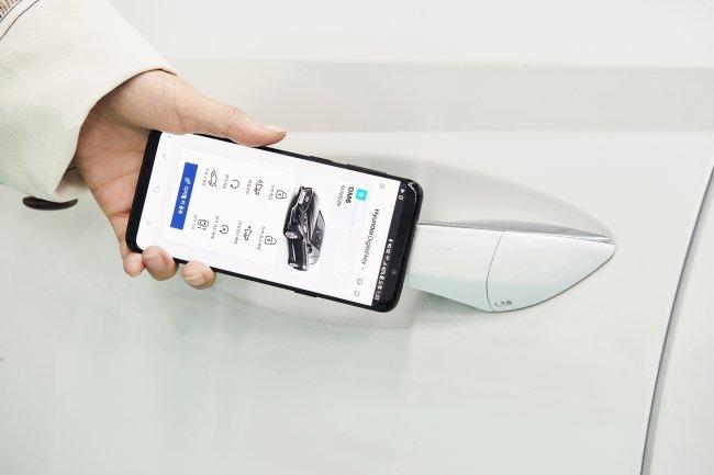 هيونداي تقدم مفتاح رقمي عبر تطبيق ذكي للهواتف المحمولة في سياراتها الحديثة