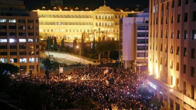 احتجاجات لبنان تتواصل لليوم الرابع على التوالي