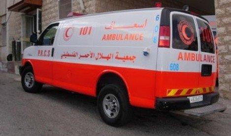 إصابة مواطنين بحادث سير في بلدة دورا بالخليل