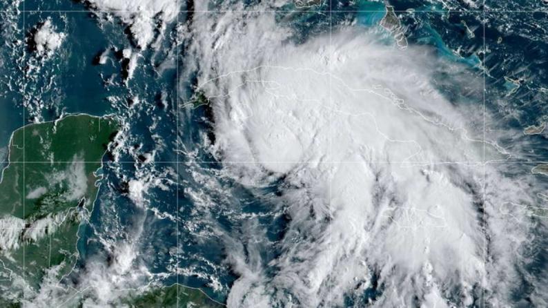 بايدن يعلن حالة الطوارئ في ولاية مسيسيبي لمواجهة إعصار