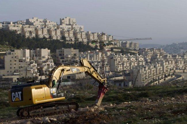 الاحتلال يصادق على بناء 10 آلاف وحدة استيطانية شمال القدس