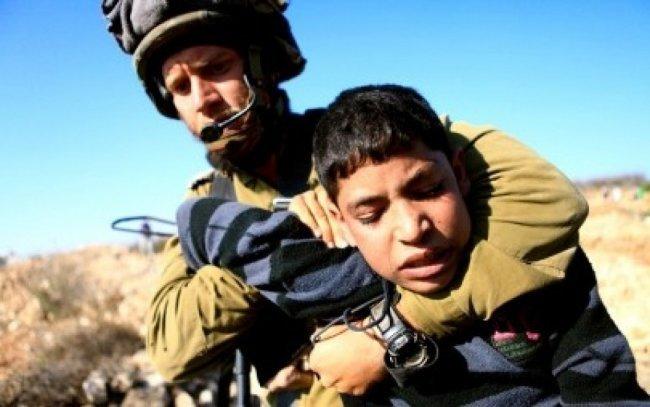 مركز الإنسان: ما زال الاحتلال يضطهد حقوق الأطفال الفلسطينيين