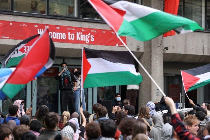 تحالف عالمي لفلسطين يعلن 10 أكتوبر يوماً عالمياً لفرض حظر السلاح والعقوبات على إسرائيل تحالف عالمي لفلسطين يعلن 10 أكتوبر يوماً عالمياً لفرض حظر السلاح والعقوبات على إسرائيل