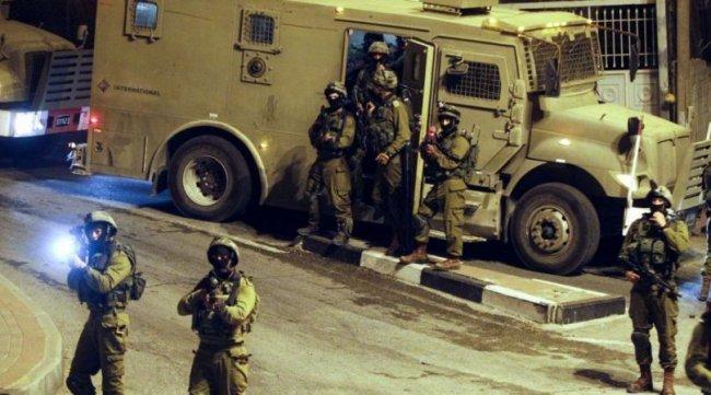 قوات الاحتلال تعتقل (19) مواطناً من الضفة