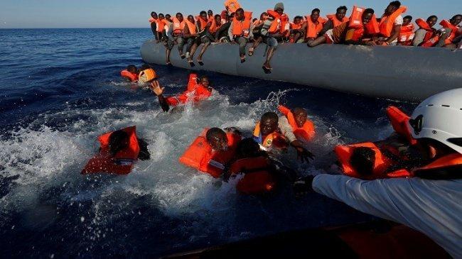 إنقاذ 2074 مهاجرا من البحر المتوسط