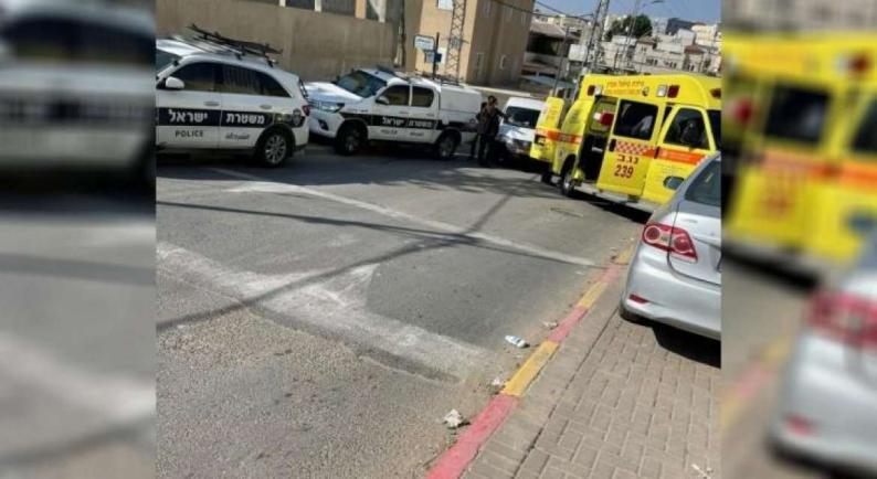 إصابة شاب بجريمة طعن في رهط إصابة شاب بجريمة طعن في رهط