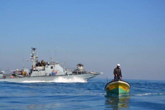 الاحتلال تستهدف الصيادين في بحري دير البلح والسودانية