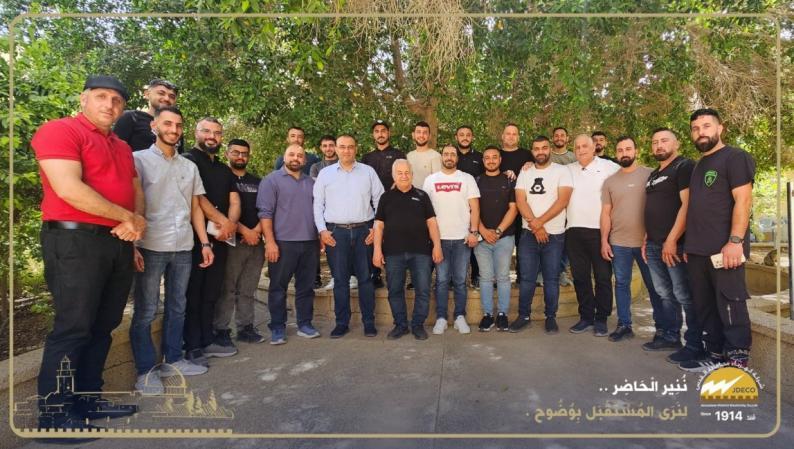 "كهرباء القدس" تواصل تأهيل الكهربائيين بدورات متخصصة "كهرباء القدس" تواصل تأهيل الكهربائيين بدورات متخصصة
