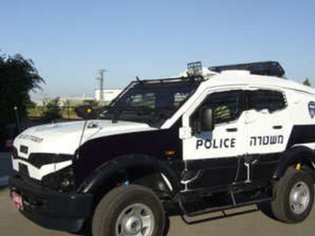 إحراق سيارة للشرطة الإسرائيلية في القدس