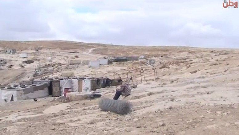 خاص لـ "وطن": بالفيديو... "المفقرة": رموز محفورة خلف مقبرة.. بفعل سياسة التهويد خاص لـ "وطن": بالفيديو... "المفقرة": رموز محفورة خلف مقبرة.. بفعل سياسة التهويد