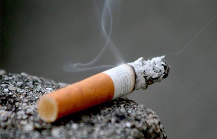 التدخين يزيد خطر الإصابة بإعتام العين