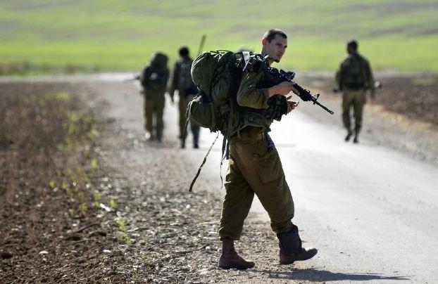 ضباط الاحتلال يحذرون من خطف جنود من قبل حزب الله