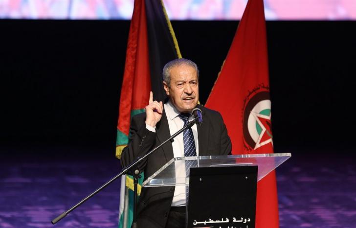 في دير ياسين ... سرقت دموعنا يا ذئب في دير ياسين ... سرقت دموعنا يا ذئب