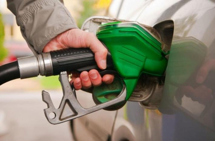 اسعار المحروقات والغاز لشهر نيسان