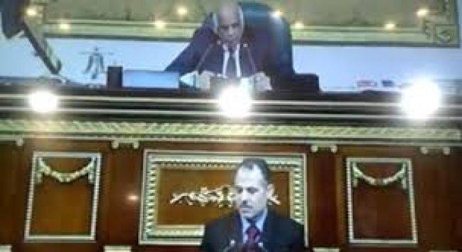 البرلمان المصري يفتتح جلسته بـ&quot;القدس لنا&quot; و&quot;القدس عربية&quot;