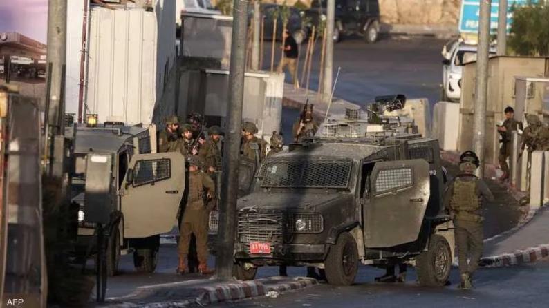 لليوم الثامن: الاحتلال يواصل عدوانه على الخليل ويجبر عائلات جديدة على النزوح لليوم الثامن: الاحتلال يواصل عدوانه على الخليل ويجبر عائلات جديدة على النزوح