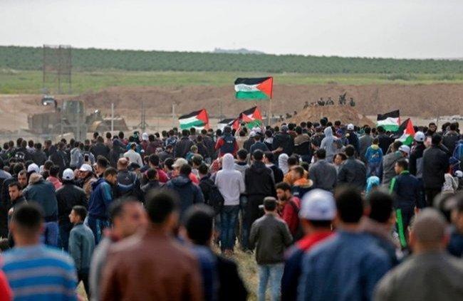 غزة تستعد لجمعة &quot;مخيمات لبنان&quot;