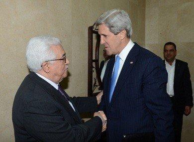 الرئيس عباس رفض طلب كيري التراجع عن الانضمام الى الاتفاقيات الدولية