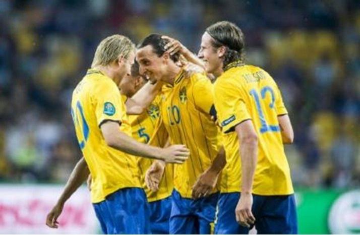 السويد تحقق أول فوز بتصفيات أمم أوروبا