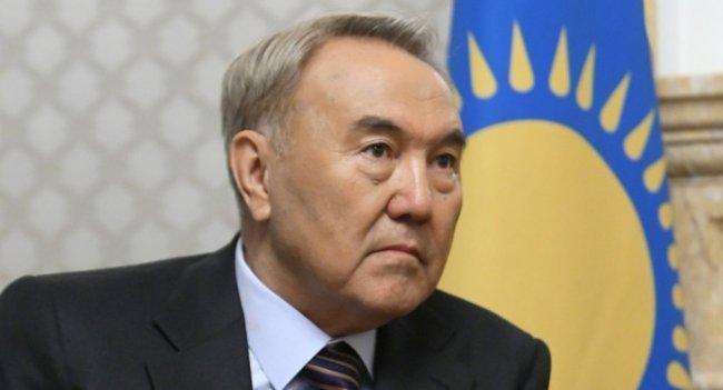 بعد 30 عاماً في الحكم.. رئيس كازاخستان يتنحى