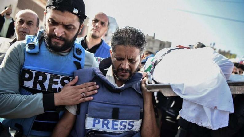 بعد استشهاد 3 جدد بقصف الاحتلال.. عدد الشهداء الصحافيين في غزة يرتفع إلى 136