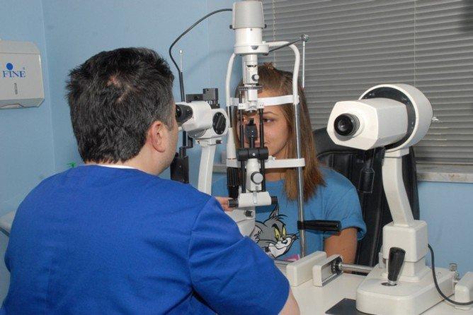 فنزويلا تبني مستشفى للعيون في فلسطين خلال عام