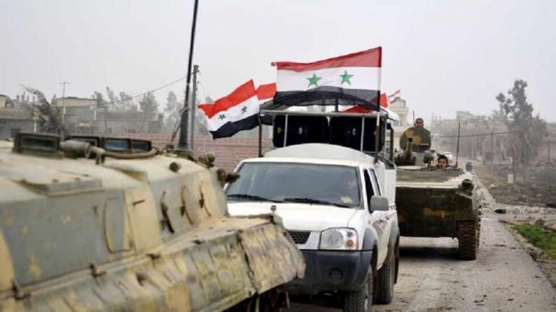 رفع العلم السوري فوق المباني الحكومية في القامشلي والحسكة والجيش يدخل قرى وبلدات ريف الرقة