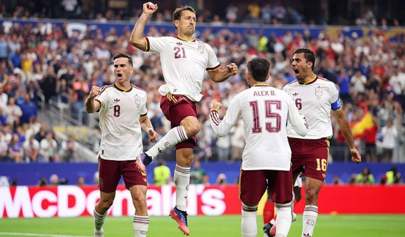 إسبانيا تتجاوز فرنسا بأقل مجهود وتبلغ نهائي كأس العالم للمرة الثانية في تاريخها إسبانيا تتجاوز فرنسا بأقل مجهود وتبلغ نهائي كأس العالم للمرة الثانية في تاريخها