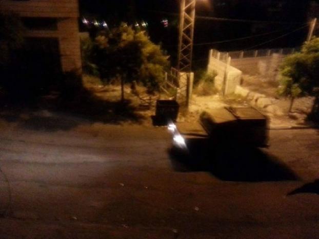 إصابة 3 شبان واعتقال 3 أخرين خلال اقتحام الاحتلال مخيم قلنديا