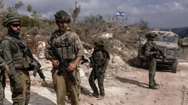 جيش الاحتلال يقر بإصابة ضابطين وجنديين بانفجار عبوة ناسفة جنوبي لبنان جيش الاحتلال يقر بإصابة ضابطين وجنديين بانفجار عبوة ناسفة جنوبي لبنان