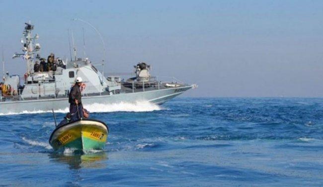 الاحتلال يقلص مساحة الصيد شمال قطاع غزة